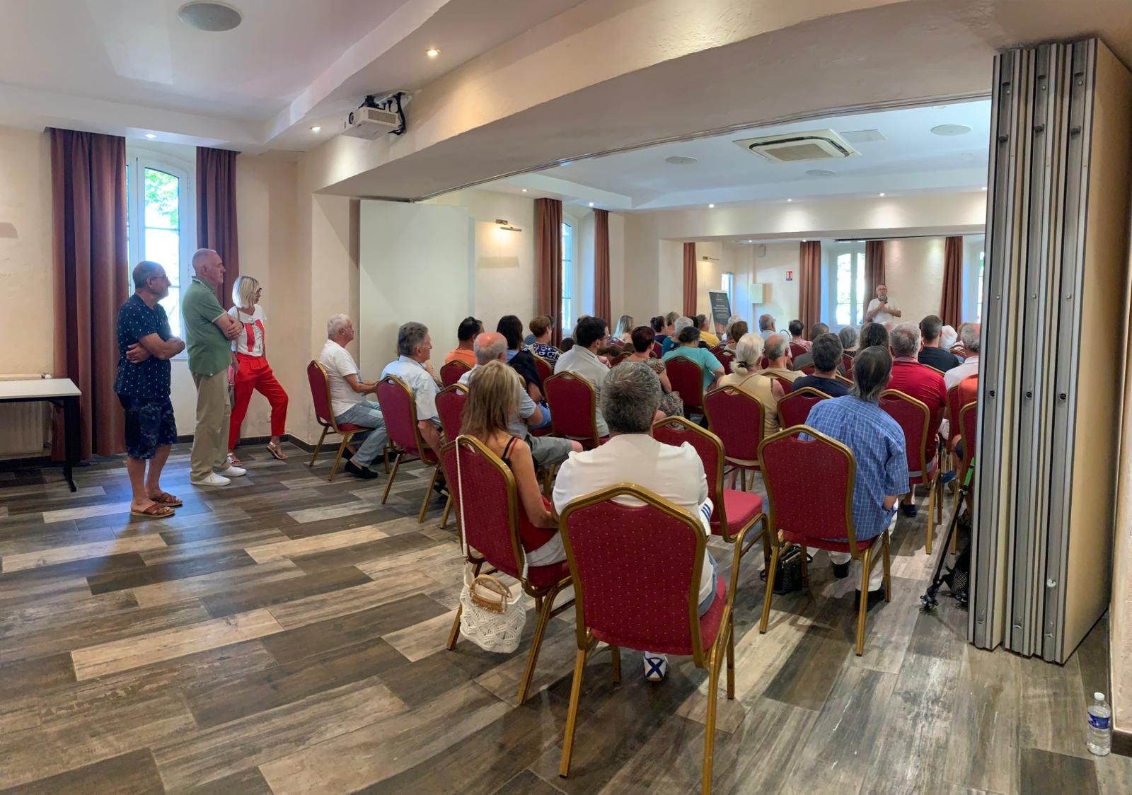 réunion ville de challes-les-eaux